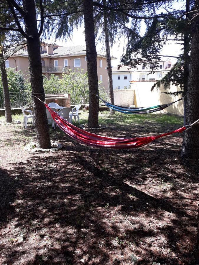 Villa Immersa Nel Verde LʼAquila Exterior foto